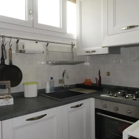 Le Due Madonne By Interhome Appartement Bologne