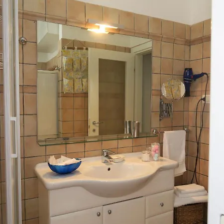 Appartamento Le Due Madonne By Interhome *